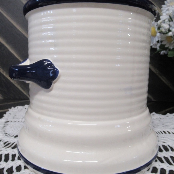 Vintage Bonbons Jar. Vintage cookie jar. Hand painted cookie jar with lid. Large - Picture 7 of 7